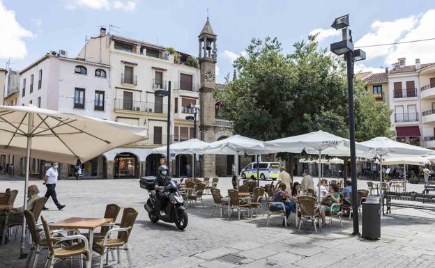 La Junta pedirá ratificación judicial para limitar las reuniones a diez personas