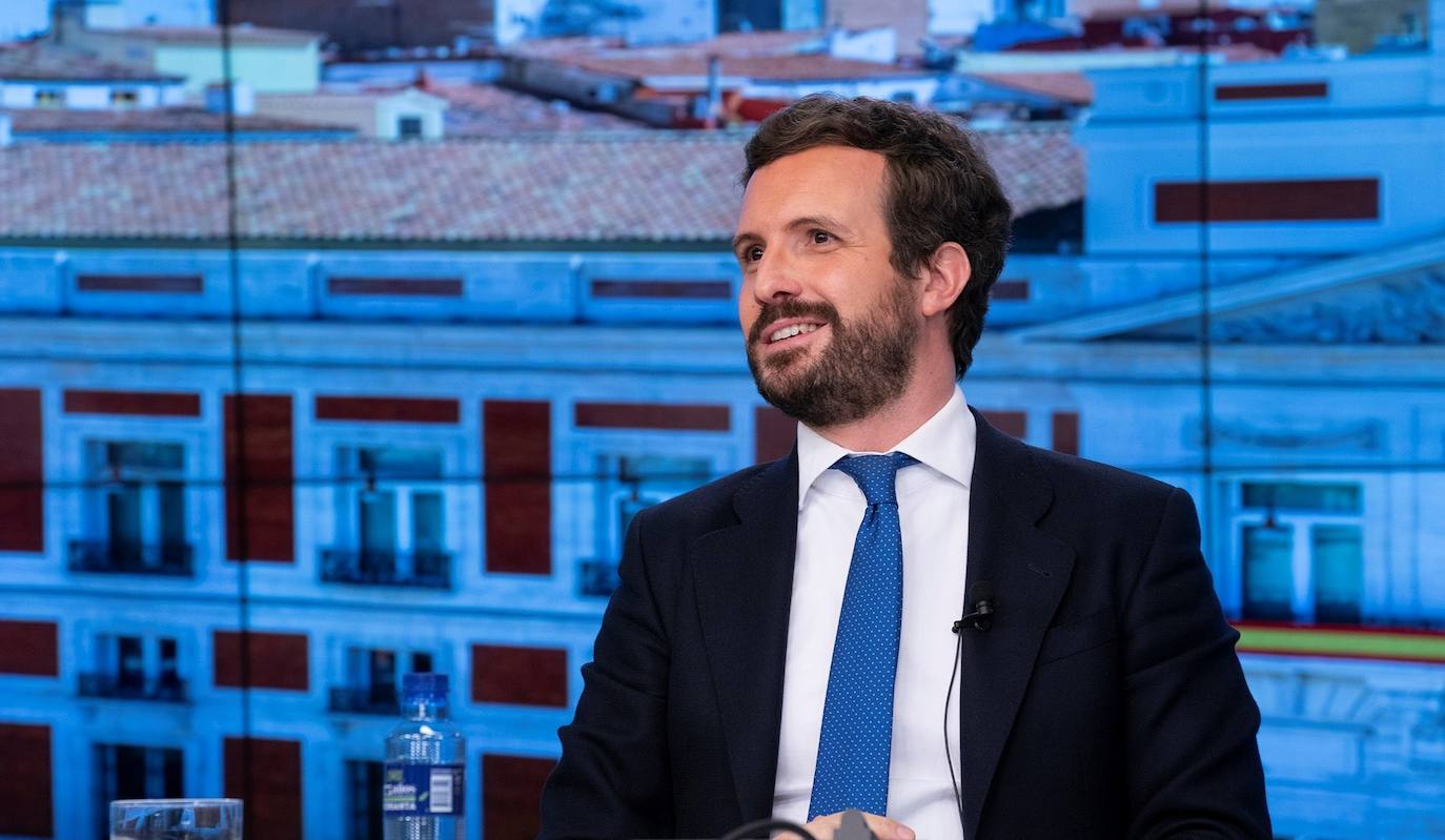 Casado, a la espera de que se rompa el bloque de la mayoría