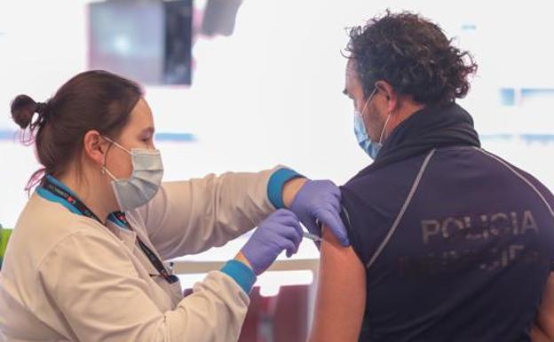 Denuncian que aún hay policías locales sin vacunar en la provincia de Cáceres