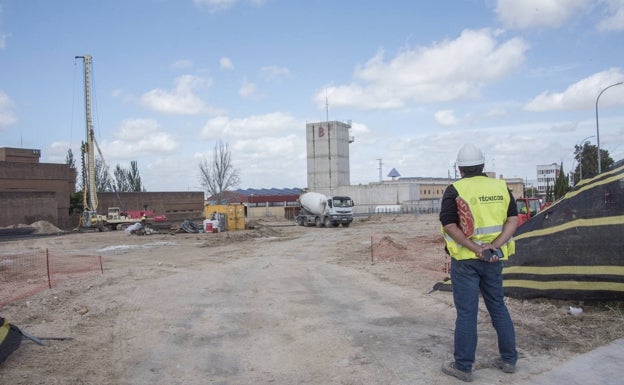 Mercadona construye un nuevo supermercado en El Nevero