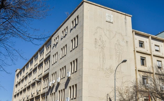 Siete años de prisión por intentar agredir sexualmente a una menor de 14 años en Badajoz