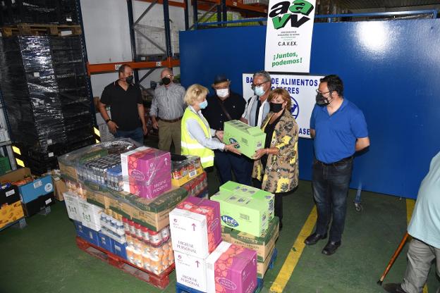 «Necesitamos gestos como el de la Cavex porque los alimentos se agotan»