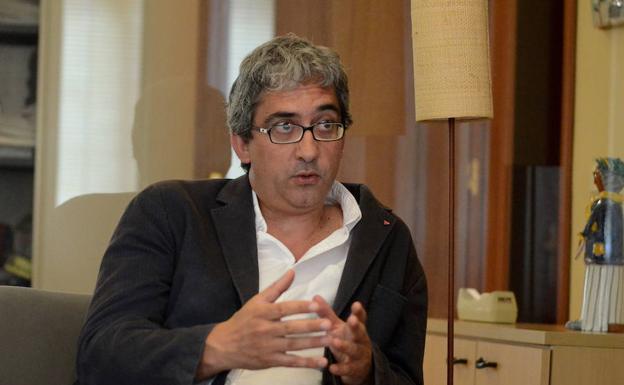 Joaquín Macías seguirá como coordinador de IU Extremadura
