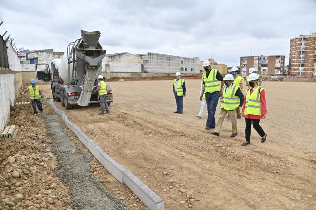 El campo de fútbol junto al seminario estará listo en verano