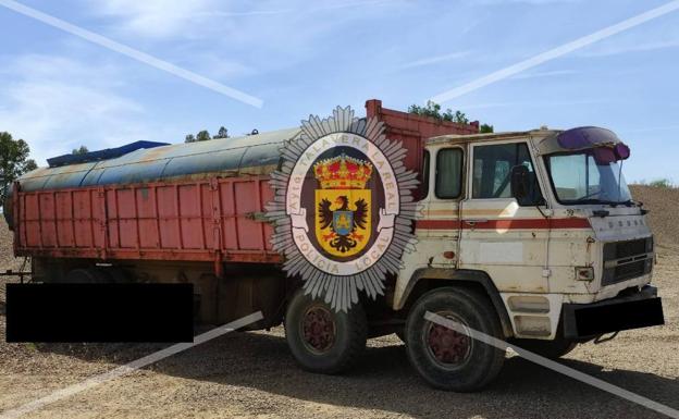 Puestos a disposición judicial dos hombres en Talavera la Real por delito de falsificación de matrículas