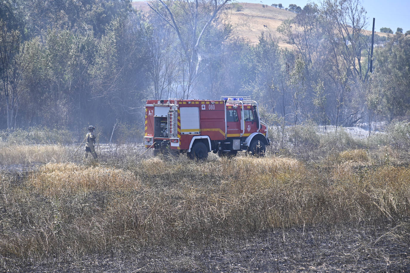 El Infoex estabiliza un incendio en Badajoz