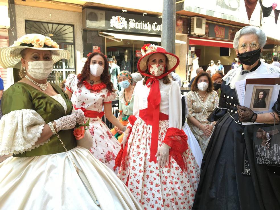 Las calle de Almendralejo se llenan las tres jornadas de colorido y ambiente./