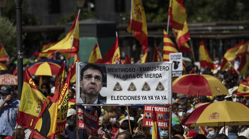 Miles de españoles muestran su rechazo a los indultos