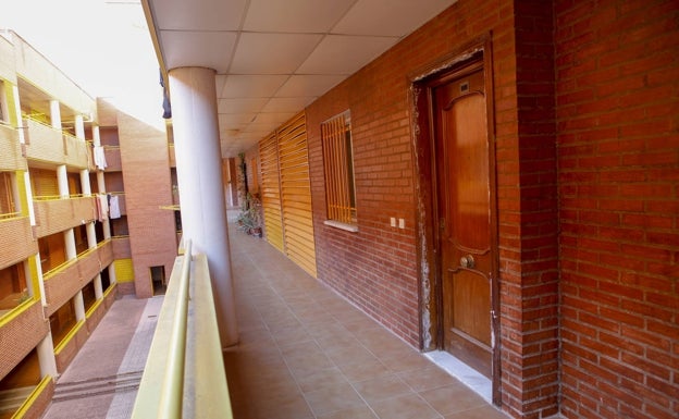 El Ayuntamiento de Cáceres iniciará por la vía judicial el desalojo de los pisos ocupados