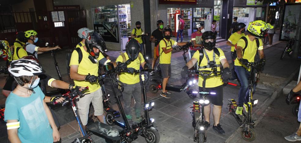 Los usuarios cacereños de patinetes eléctricos reclaman su pictograma en los carriles 30 - Vimarsana News