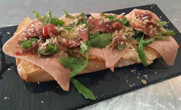 'Primavera', un soplo de aire fresco en la carta de tostadas de la cafetería Centrowagen