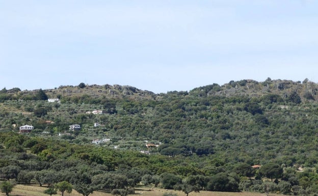 Un estudio de UEx impugna la declaración de paisaje protegido de la Sierra de la Mosca de Cáceres