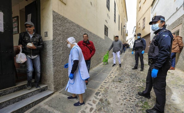 Las ayudas sociales en el centro Cáceres ya son más que en Aldea Moret