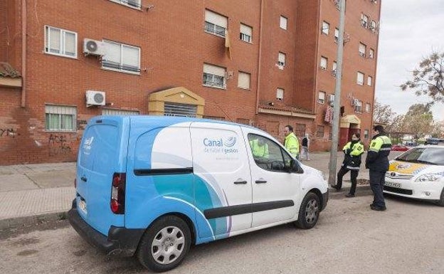 El Ayuntamiento paralizará cortes de agua a familias sin recursos en Cáceres hasta que el IMAS pague