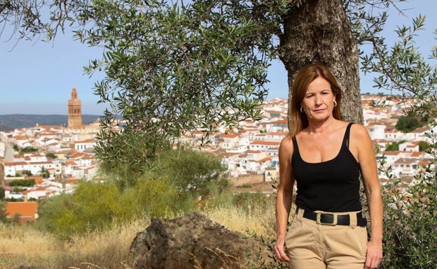 «Llevo 20 años trabajando en la Junta y no han sacado a concurso mi plaza»