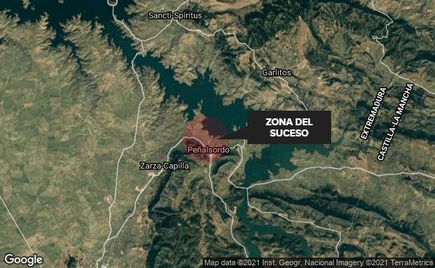 Herido grave en una salida de vía cerca de Peñalsordo