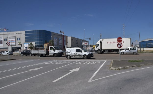 Una rotonda regulará el cruce entre Joaquín Sánchez Valverde y Antonio Nevado de Badajoz