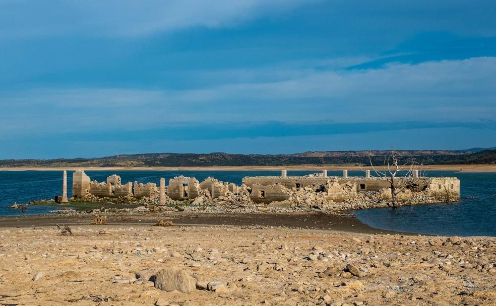Los tesoros bajo el embalse de Valdecañas