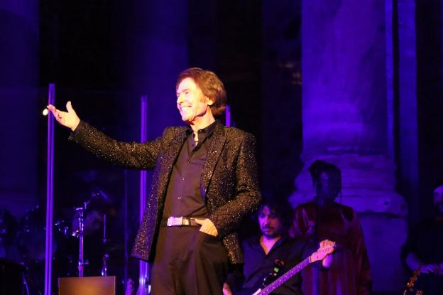 Raphael abre el sexto Stone en el Romano