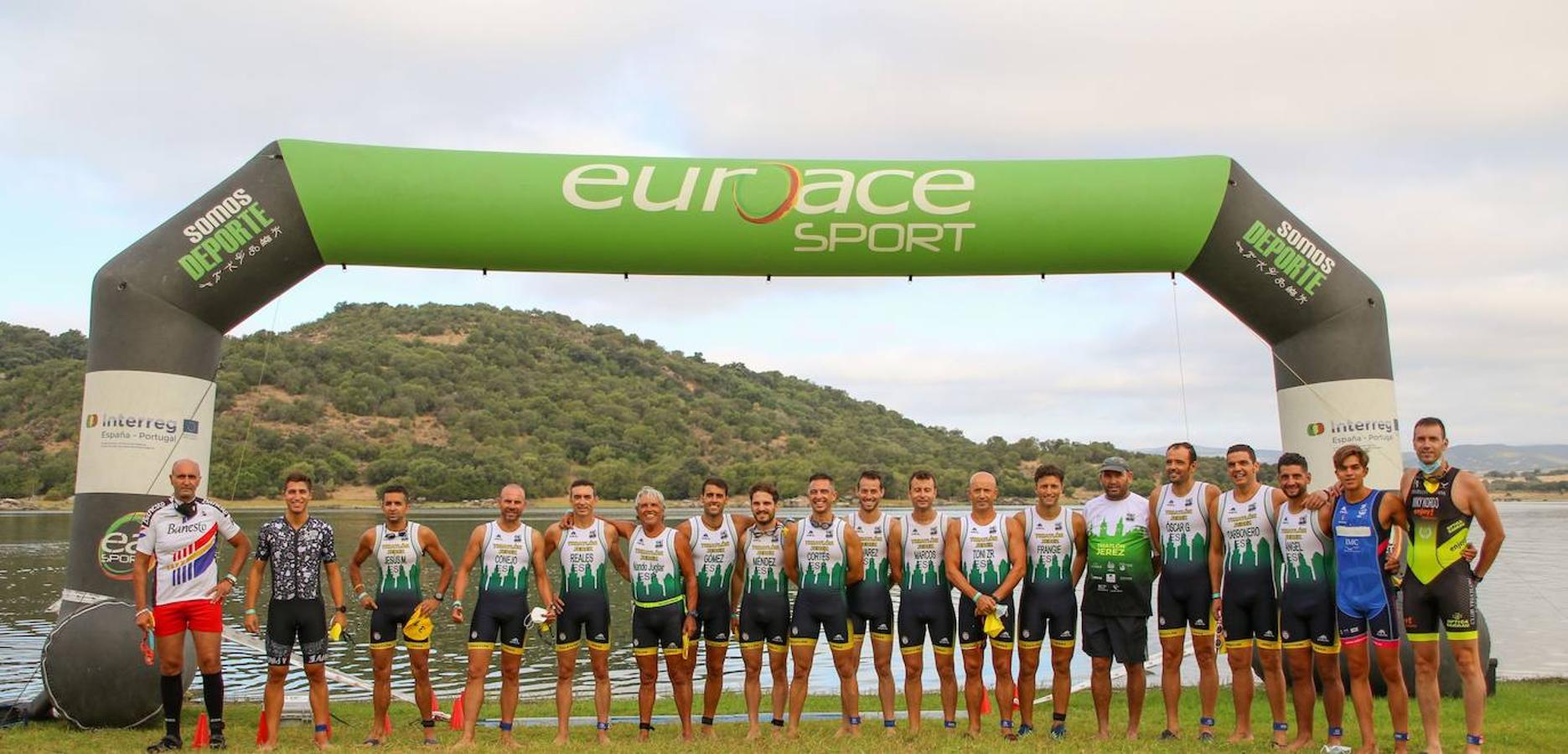 120 participantes se dan cita en el VII Triatlón 'Ciudad del Temple'