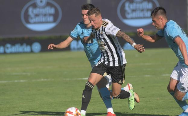 El Badajoz no puede con el Celta B