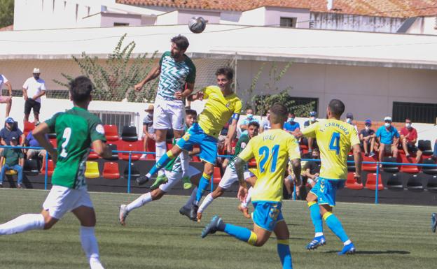 El Montijo se estrena en Segunda RFEF con derrota por la mínima