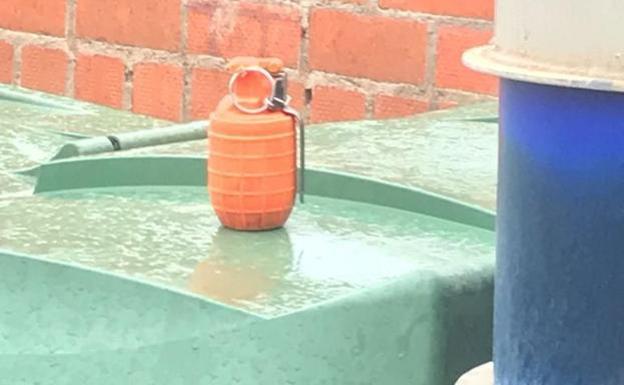 La granada que encontraron en un contenedor de Herrera del Duque no era explosiva