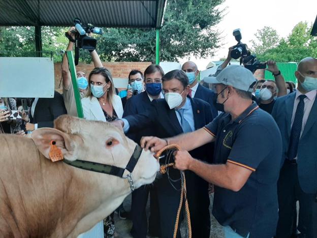 Planas agradece en Zafra a los ganaderos su compromiso durante la pandemia