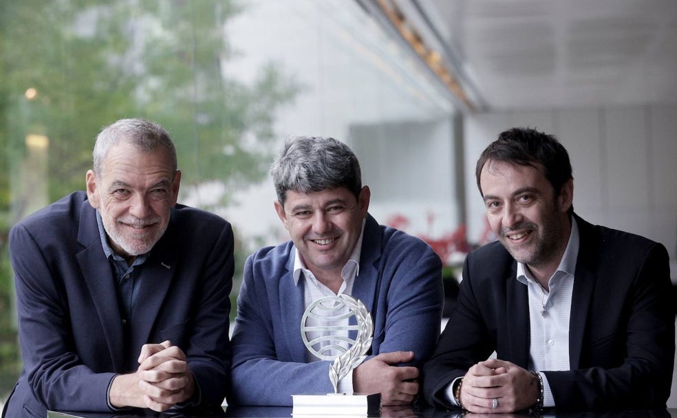 El rastro extremeño de Carmen Mola