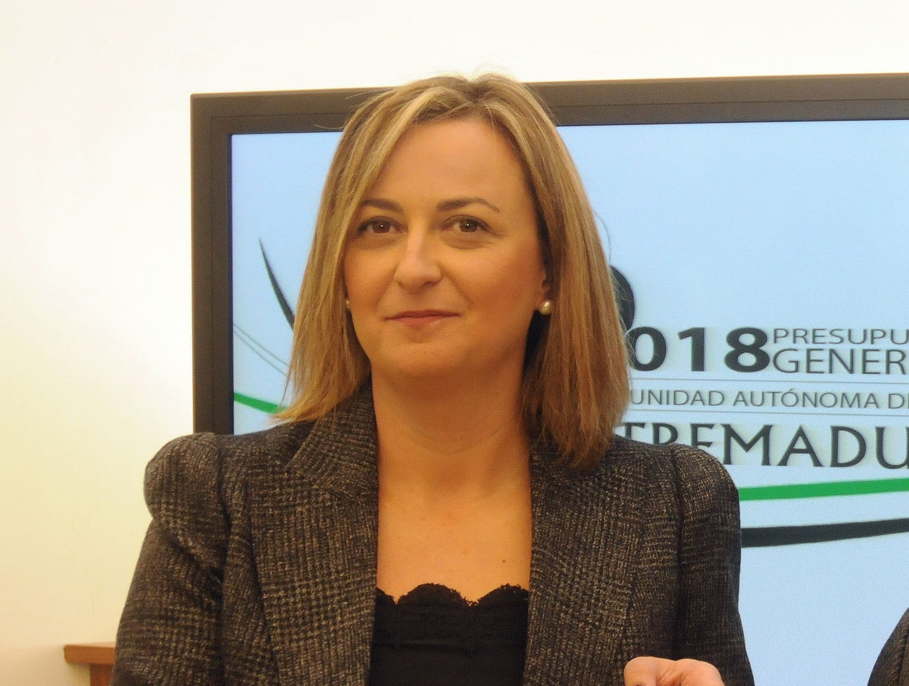 Rostros de la Ejecutiva del PSOE extremeño