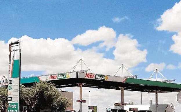 Tres años de prisión para los autores de la estafa con las facturas en la gasolinera de Olivenza