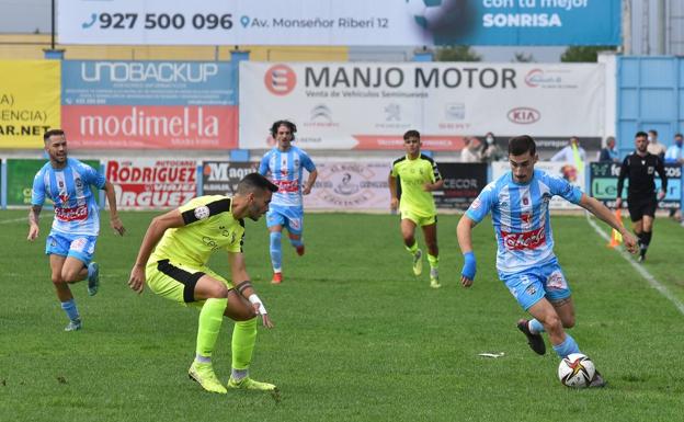 El Coria se despista y deja escapar la victoria