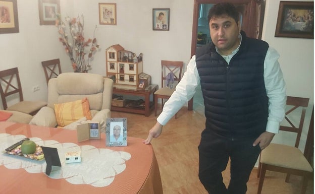 Luis Alberto Guijarro, en su casa. 