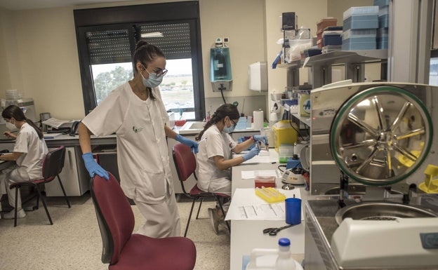 El SES aplicará en 2023 la prescripción personalizada de medicamentos