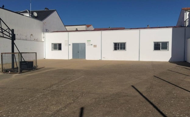 El dilema de gimnasio o patio en el colegio público de Villar del Rey