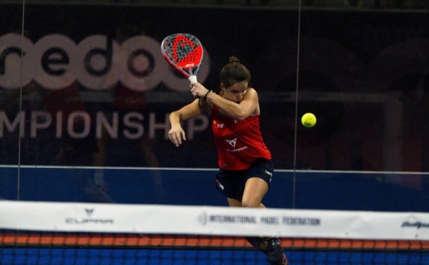 La extremeña Paula Josemaría da el liderato a España ante Brasil