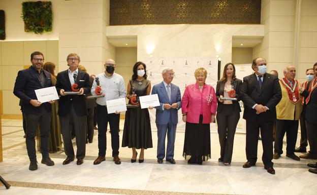 La Academia Extremeña de Gastronomía distingue a Caja Rural y a Habla, entre otros