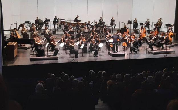 El conservatorio superior Bonifacio Gil firma un convenio de colaboración con la Joven Orquesta Nacional de España