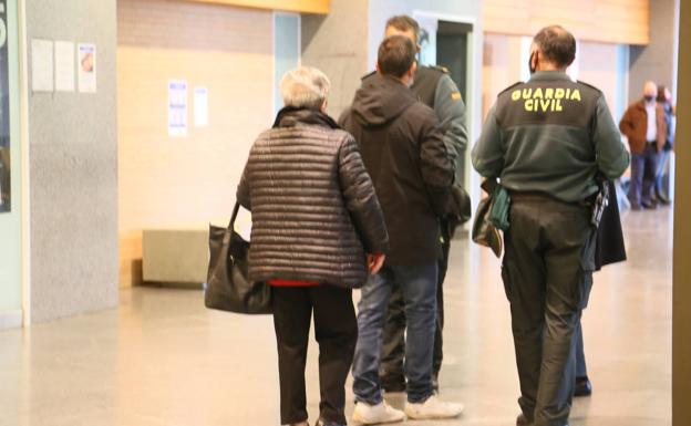 Tres años y nueve meses de internamiento para la mujer acusada de intentar envenenar a su marido