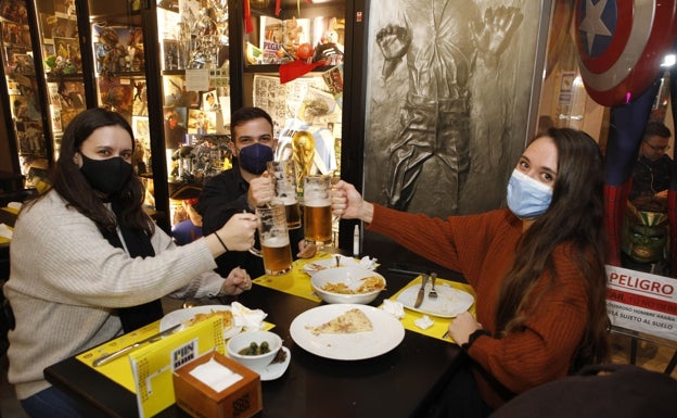 Los bares cuentan con tener dos horas más esta Navidad a partir del viernes