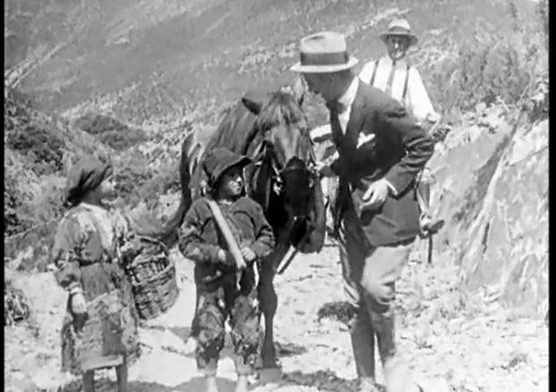 Vara invita al Rey a visitar Las Hurdes en el centenario del viaje de su bisabuelo