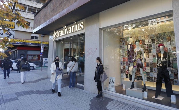 Inditex cierra otras dos tiendas en Cáceres, Stradivarius y Massimo Dutti