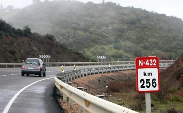 El primer tramo de la autovía Badajoz-Granada costará 1.150 millones de euros