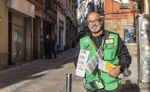 «Estoy feliz, he repartido 350.000 euros entre clientes habituales»