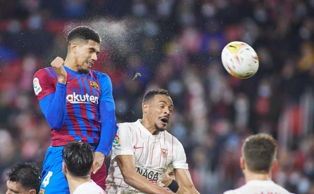 Empate insuficiente para Sevilla y Barça en la batalla del Pizjuán