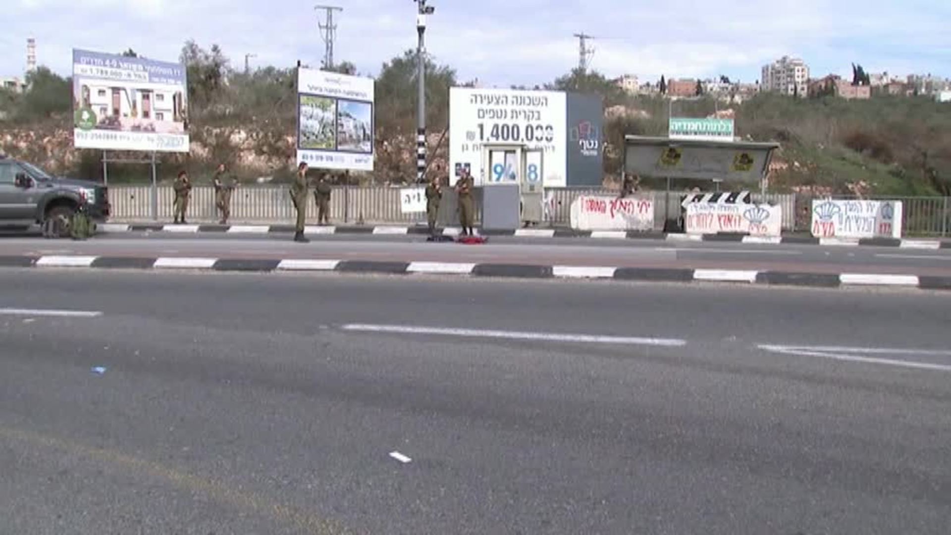 Soldados israelíes acaban con la vida de un palestino armado con un cuchillo