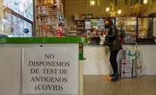 Las farmacias extremeñas venden 50.000 test en la semana de Navidad
