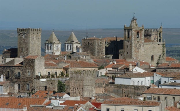 Nobleza cacereña según el conde de los Acevedos