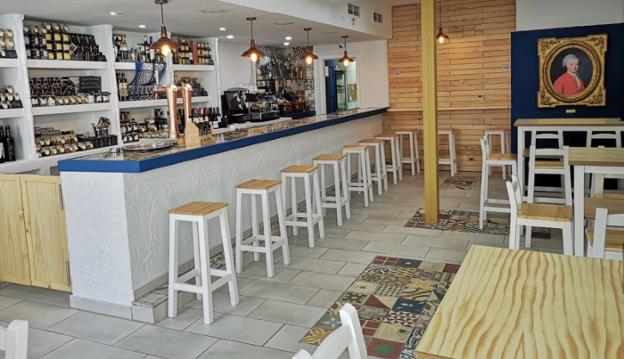 La Paz Barata, una abacería luso-española que abraza la biculturalidad