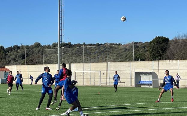 El Coria busca el broche a una gran primera vuelta en La Palma
